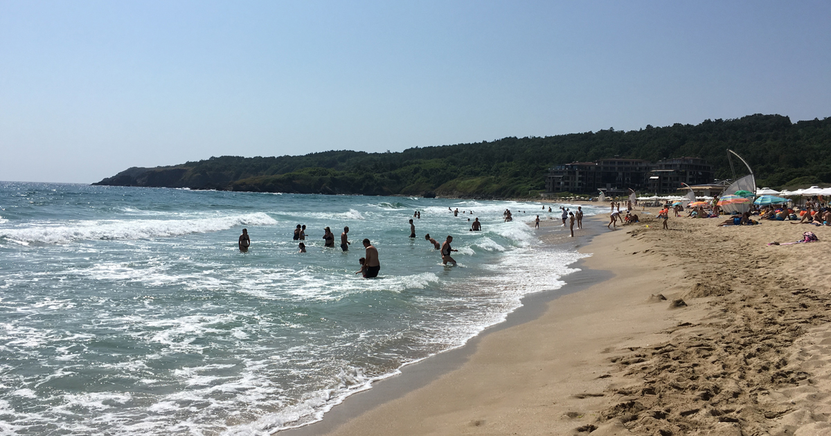 Smokinya Beach