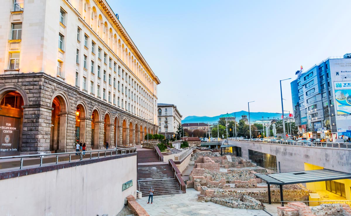 Sofia, Largo Square