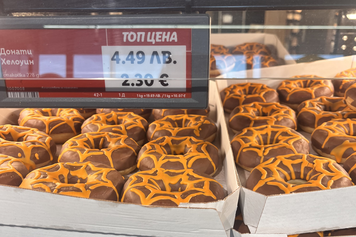 Price of Halloween doughnuts at Lidl