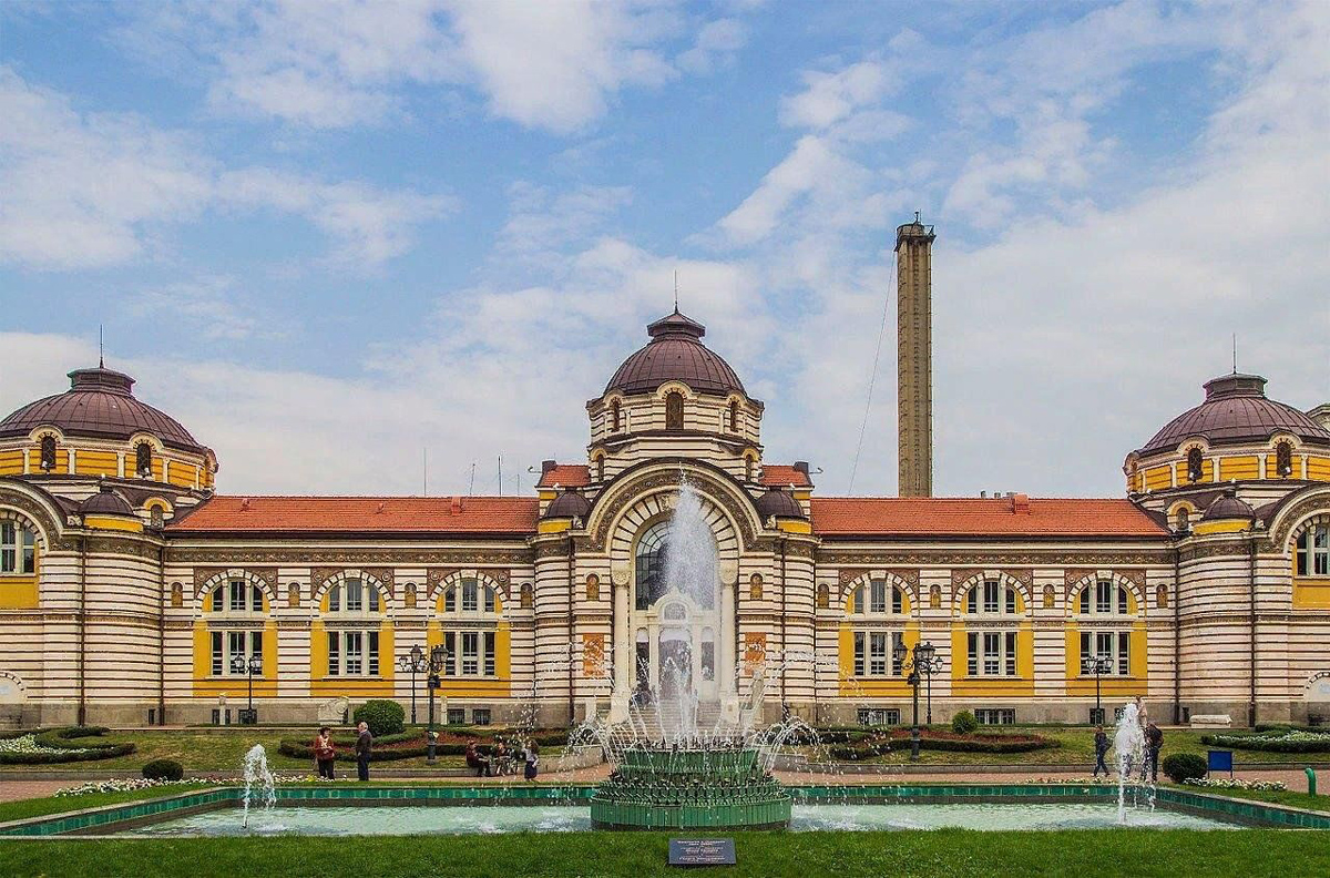 Central Mineral Bath in Bankya