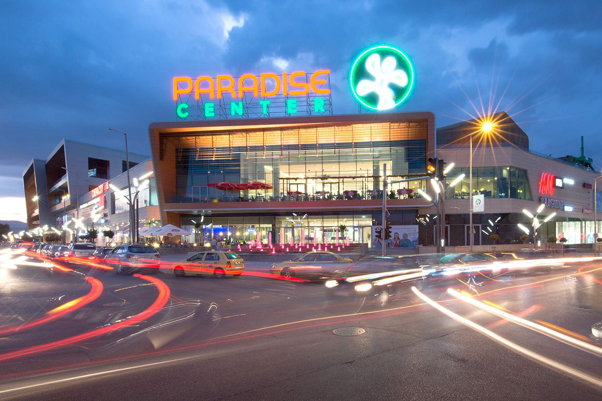 Shopping mall Paradise Center