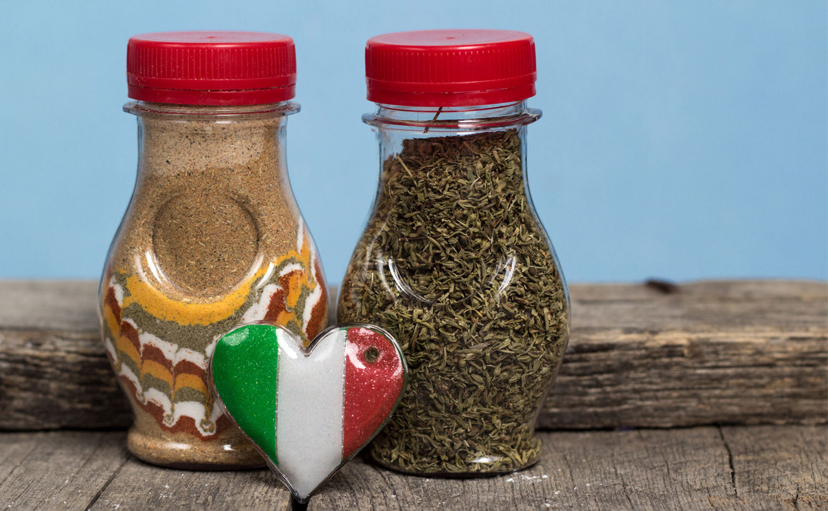 What to bring from Bulgaria. Souvenirs - Sharena sol.