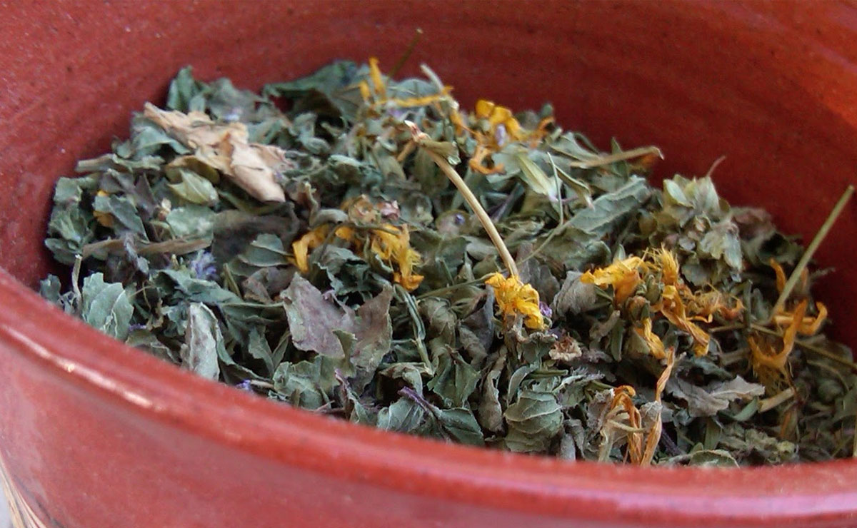 What to bring from Bulgaria. Souvenirs - Tea.